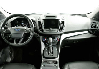 Подержанный автомобиль Ford Kuga 2019 года (10 фото)