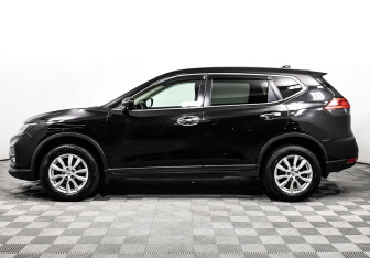 Подержанный автомобиль Nissan X-Trail 2019 года (3 фото)