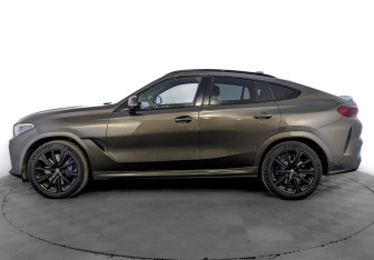 Подержанный автомобиль BMW X6 2020 года (8 фото)