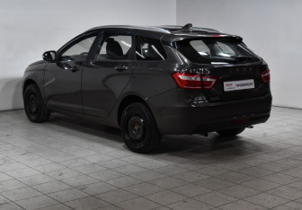 Подержанный автомобиль LADA (ВАЗ) Vesta Wagon 2019 года (7 фото)