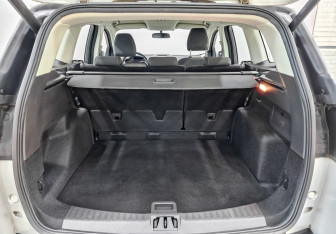 Подержанный автомобиль Ford Kuga 2018 года (10 фото)