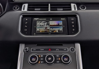 Подержанный автомобиль Land Rover Range Rover Sport 2015 года (17 фото)