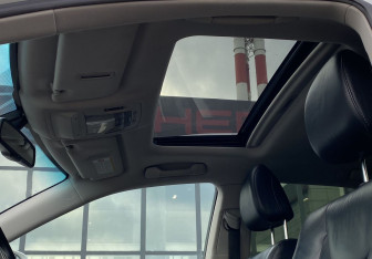 Подержанный автомобиль Lexus RX 2012 года (16 фото)