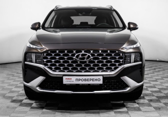 Подержанный автомобиль Hyundai Santa Fe 2021 года (2 фото)