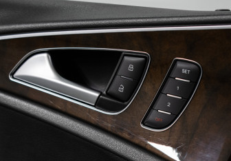 Подержанный автомобиль Audi A6 Sedan 2015 года (17 фото)