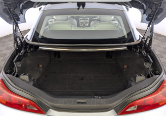 Подержанный автомобиль Infiniti G Convertible 2011 года (10 фото)