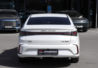 Подержанный автомобиль BAIC U5 Plus 2023 года (6 фото)