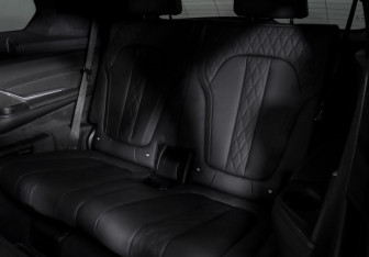 Подержанный автомобиль BMW X7 2019 года (11 фото)