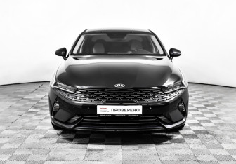 Подержанный автомобиль Kia K5 2021 года (2 фото)