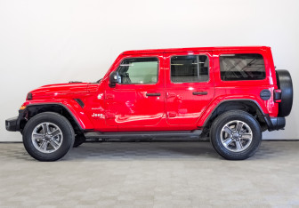 Подержанный автомобиль Jeep Wrangler 2021 года (8 фото)