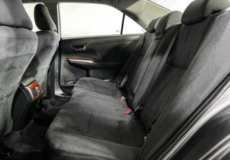 Подержанный автомобиль Toyota Camry Sedan 2012 года (10 фото)