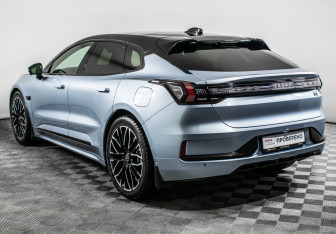 Подержанный автомобиль Zeekr 001 2023 года (7 фото)