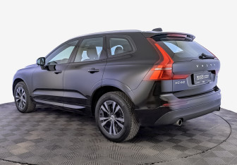 Подержанный автомобиль Volvo XC60 2021 года (7 фото)