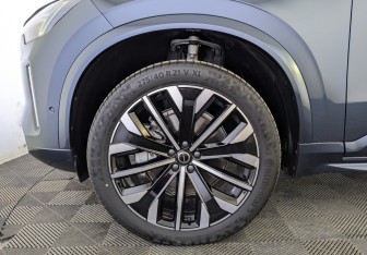 Новый Volvo XC90 2025 (7 фото)