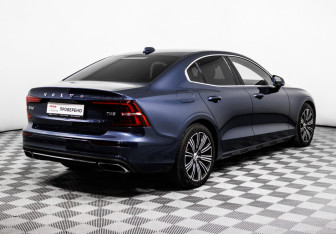 Подержанный автомобиль Volvo S60 2019 года (5 фото)