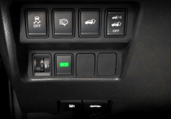 Подержанный автомобиль Nissan X-Trail 2016 года (28 фото)