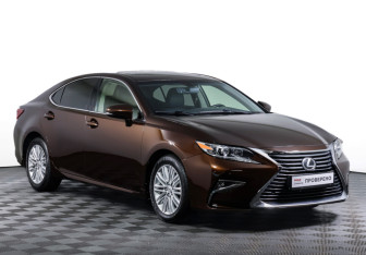 Подержанный автомобиль Lexus ES 2015 года (3 фото)