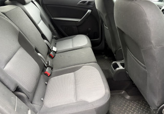 Подержанный автомобиль Skoda Yeti 2014 года (11 фото)