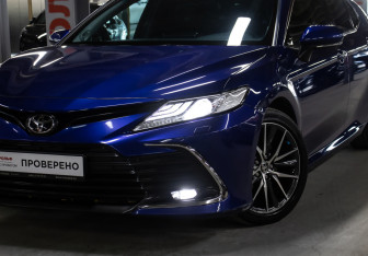 Подержанный автомобиль Toyota Camry Sedan 2021 года (22 фото)