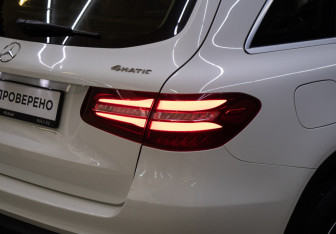 Подержанный автомобиль Mercedes-Benz GLC Coupe 2017 года (22 фото)