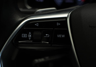 Подержанный автомобиль Audi A6 Sedan 2021 года (14 фото)