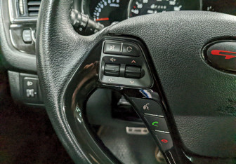 Подержанный автомобиль Kia Ceed Hatchback 2017 года (26 фото)