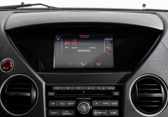 Подержанный автомобиль Honda Pilot 2013 года (15 фото)