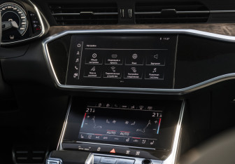 Подержанный автомобиль Audi A7 2020 года (15 фото)