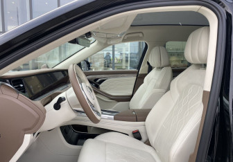 Подержанный автомобиль Voyah Free 2023 года (23 фото)