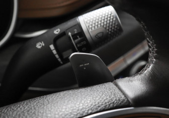 Подержанный автомобиль Genesis G80 2021 года (16 фото)