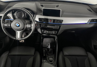 Подержанный автомобиль BMW X1 2021 года (11 фото)