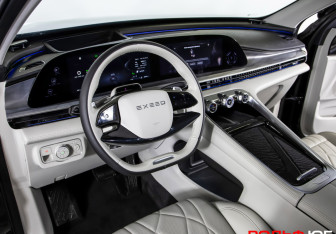 Подержанный автомобиль Exeed RX 2023 года (30 фото)