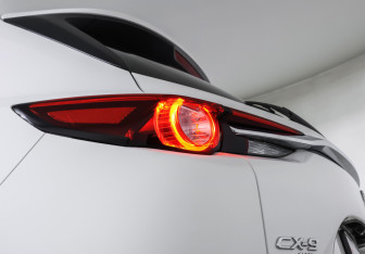 Подержанный автомобиль Mazda CX-9 2018 года (24 фото)