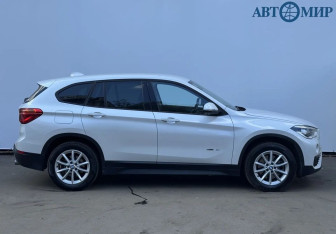 Подержанный автомобиль BMW X1 2018 года (4 фото)