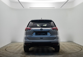 Подержанный автомобиль Nissan X-Trail 2017 года (6 фото)