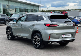 Подержанный автомобиль Exeed TXL 2023 года (7 фото)