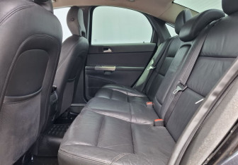 Подержанный автомобиль Volvo S40 2007 года (11 фото)