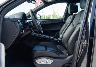 Новый Porsche Macan 2025 (8 фото)