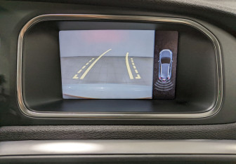 Подержанный автомобиль Volvo V40 Cross Country 2014 года (30 фото)