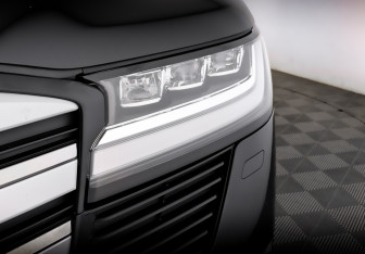 Подержанный автомобиль Toyota Land Cruiser Suv 2022 года (17 фото)