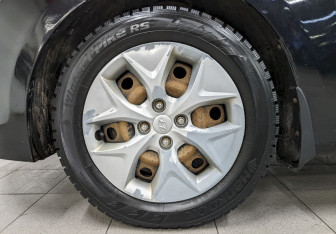 Подержанный автомобиль Hyundai Solaris Sedan 2016 года (17 фото)