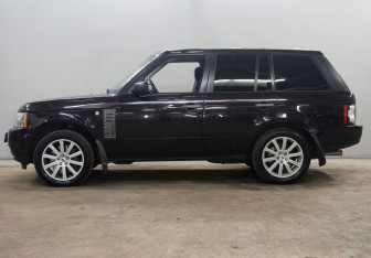 Подержанный автомобиль Land Rover Range Rover 2009 года (8 фото)