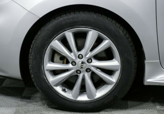 Подержанный автомобиль Kia Carnival 2018 года (5 фото)