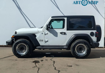 Подержанный автомобиль Jeep Wrangler 2019 года (5 фото)