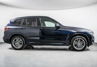 Подержанный автомобиль BMW X3 2019 года (4 фото)
