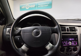Подержанный автомобиль Chevrolet Lacetti Sedan 2008 года (15 фото)