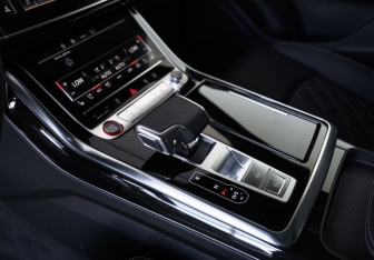 Новый Audi SQ8 2025 (20 фото)