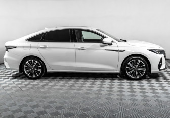Подержанный автомобиль Chery Arrizo 8 2023 года (4 фото)
