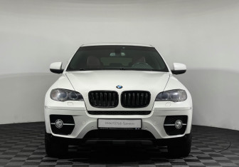 Подержанный автомобиль BMW X6 2011 года (3 фото)