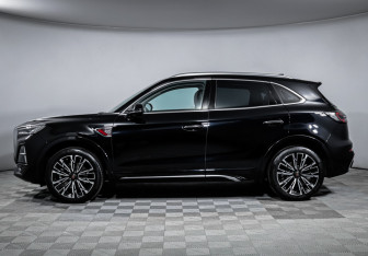 Подержанный автомобиль Hongqi HS5 2023 года (8 фото)